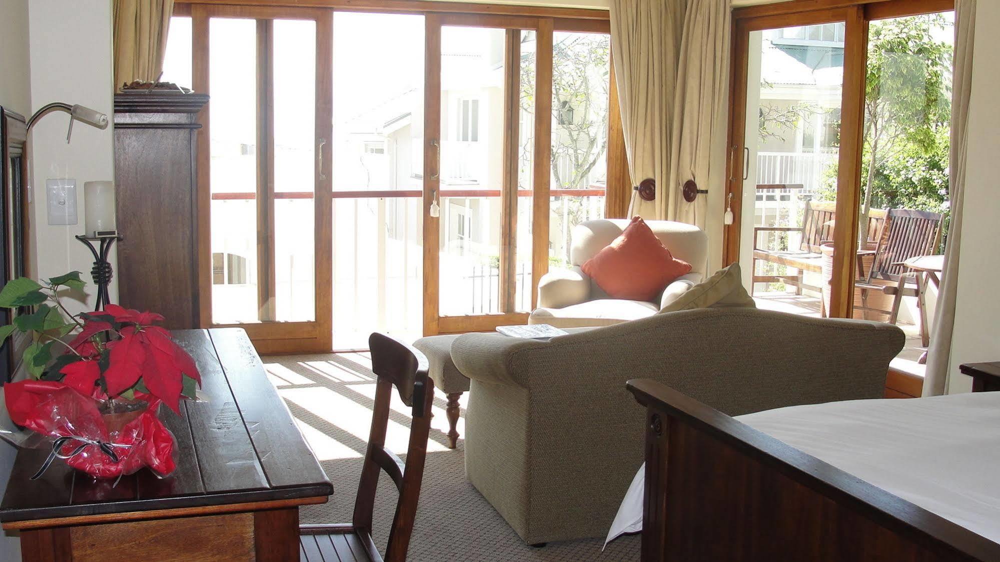 Augusta Bay Guest House Knysna Esterno foto