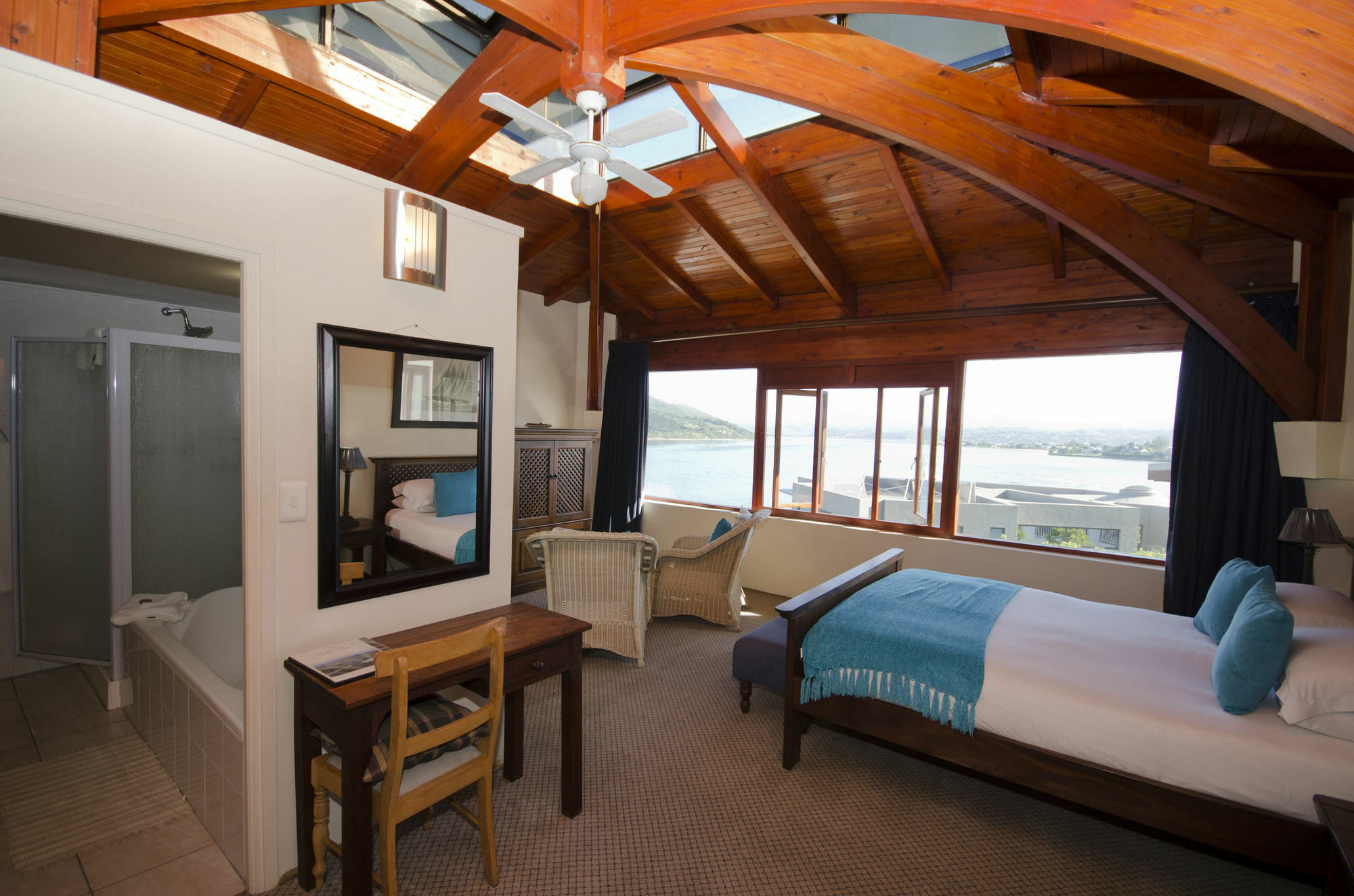 Augusta Bay Guest House Knysna Esterno foto
