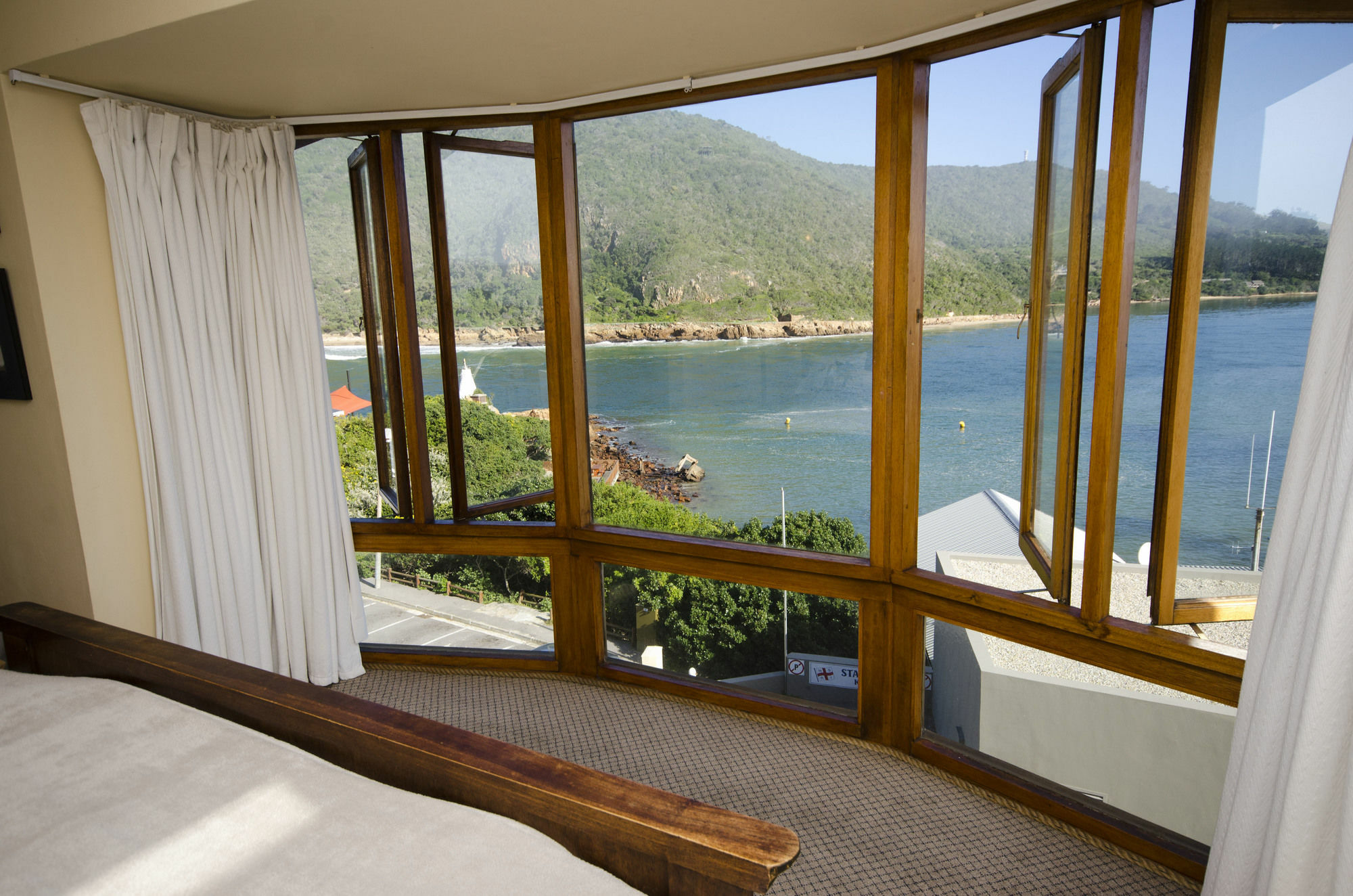 Augusta Bay Guest House Knysna Esterno foto